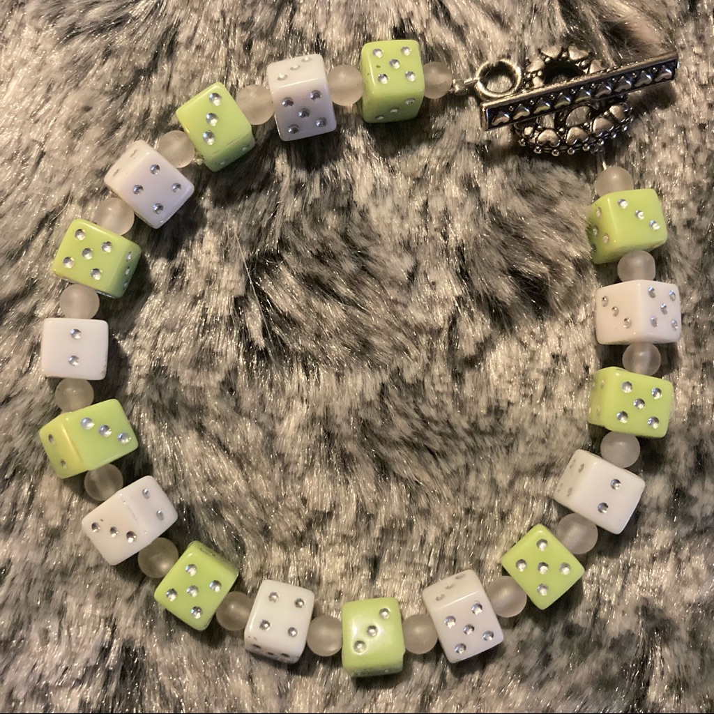 New Lime Green White Lucite Dice Bracelet With Clear Frosted Glass Accents 7$